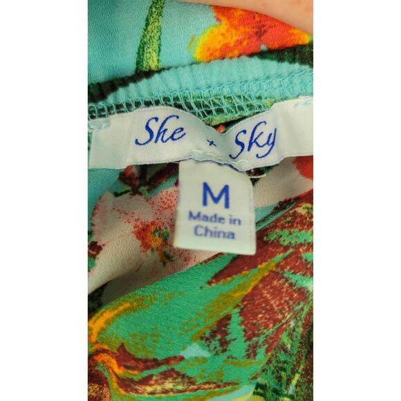 She + Sky Tropical Floral Crop Top Medium - Picture 3 of 4